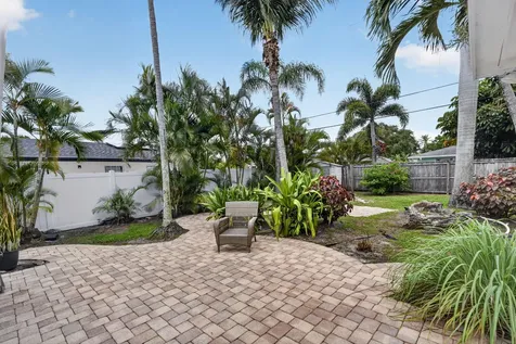 9971 Dogwood Avenue Palm Beach Gardens FL 33410