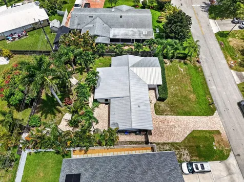 9971 Dogwood Avenue Palm Beach Gardens FL 33410