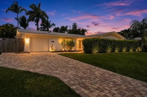 9971 Dogwood Avenue Palm Beach Gardens FL 33410
