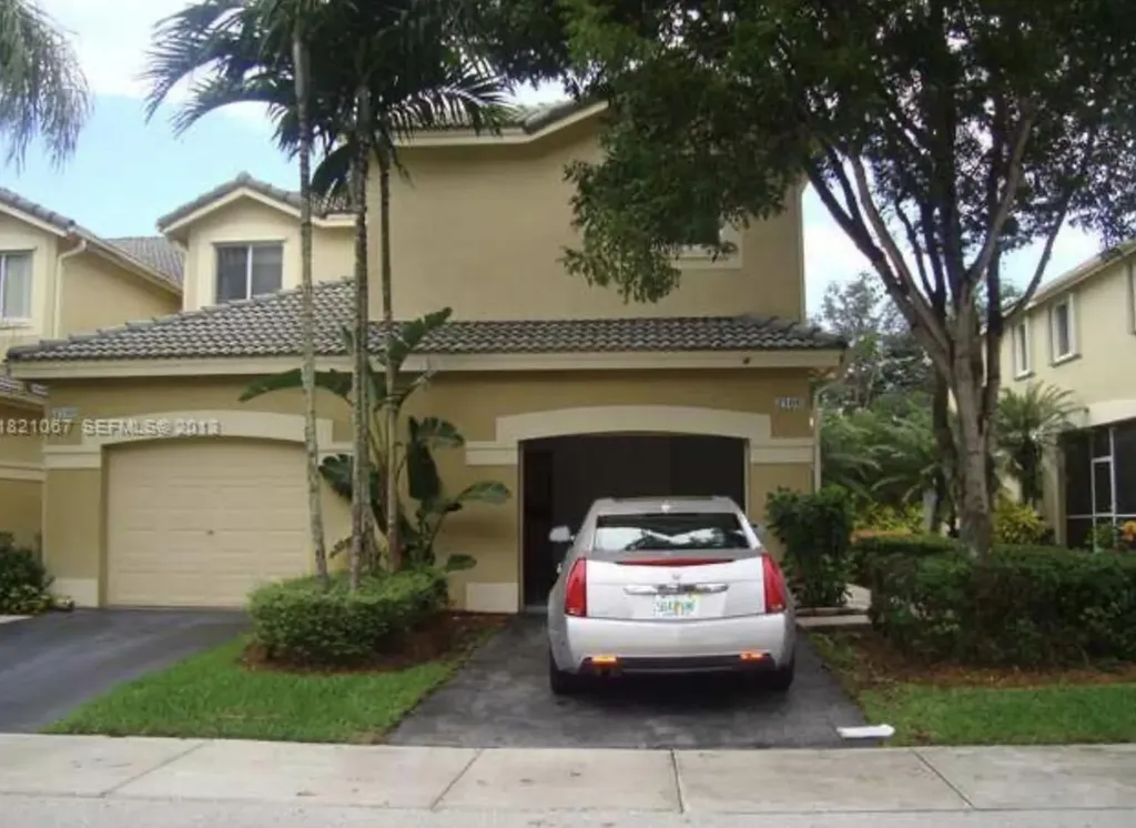 2166 Hacienda Terrace Weston FL 33327