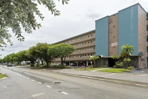 300 NE 14th Avenue Hallandale FL 33009