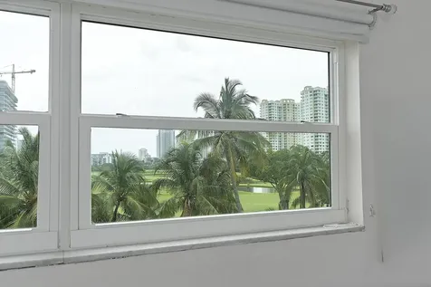 300 NE 14th Avenue Hallandale FL 33009