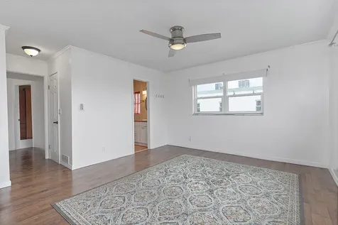 300 NE 14th Avenue Hallandale FL 33009