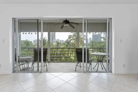 300 NE 14th Avenue Hallandale FL 33009