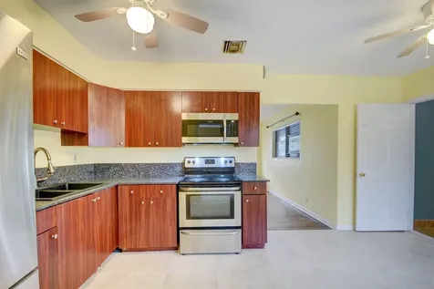 511 Minnesota Street Lantana FL 33462