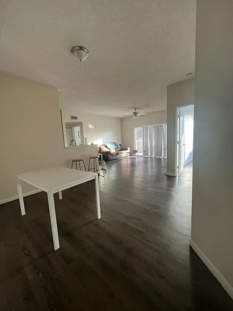 6976 SW 39th Street Davie FL 33314