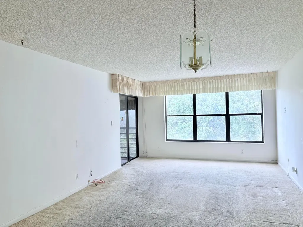 2314 S Cypress Bend Drive Pompano Beach FL 33069