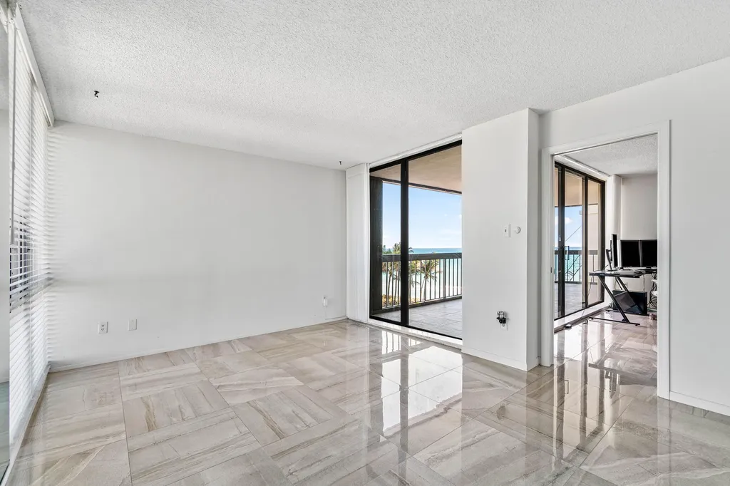 5380 N Ocean Drive N Riviera Beach FL 33404