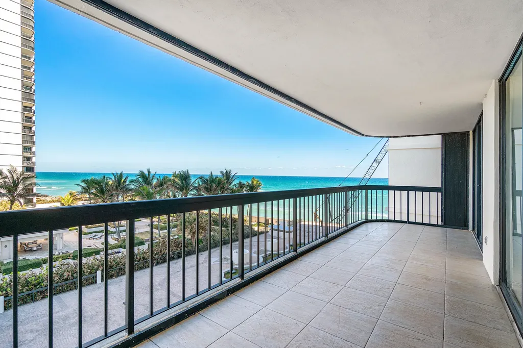 5380 N Ocean Drive N Riviera Beach FL 33404