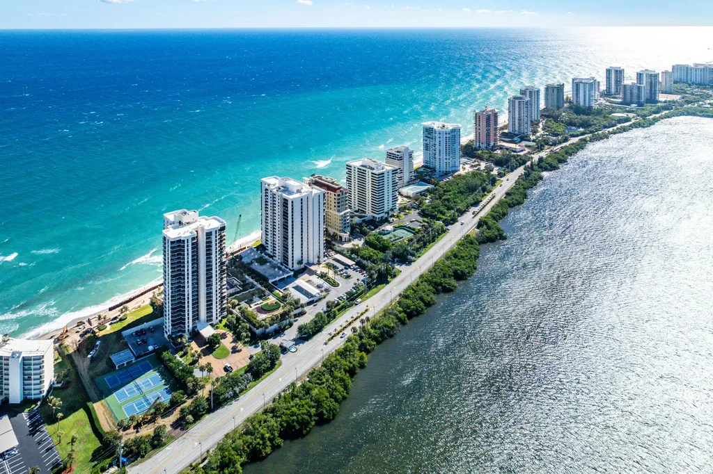 5380 N Ocean Drive N Riviera Beach FL 33404