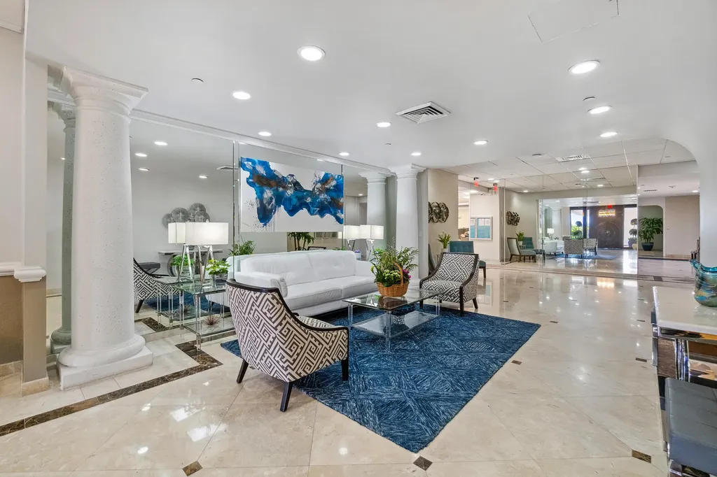 5380 N Ocean Drive N Riviera Beach FL 33404
