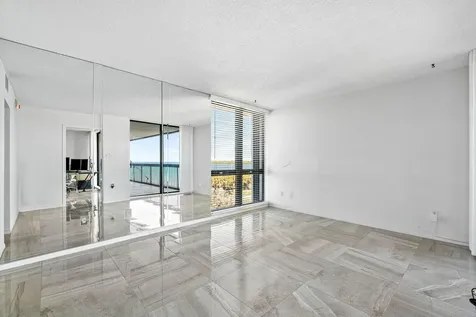 5380 N Ocean Drive N Riviera Beach FL 33404