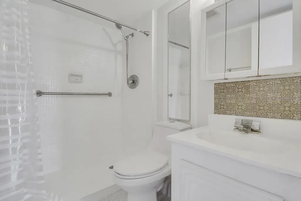 410 Wilma Circle Riviera Beach FL 33404