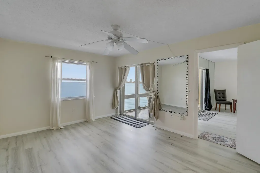 410 Wilma Circle Riviera Beach FL 33404