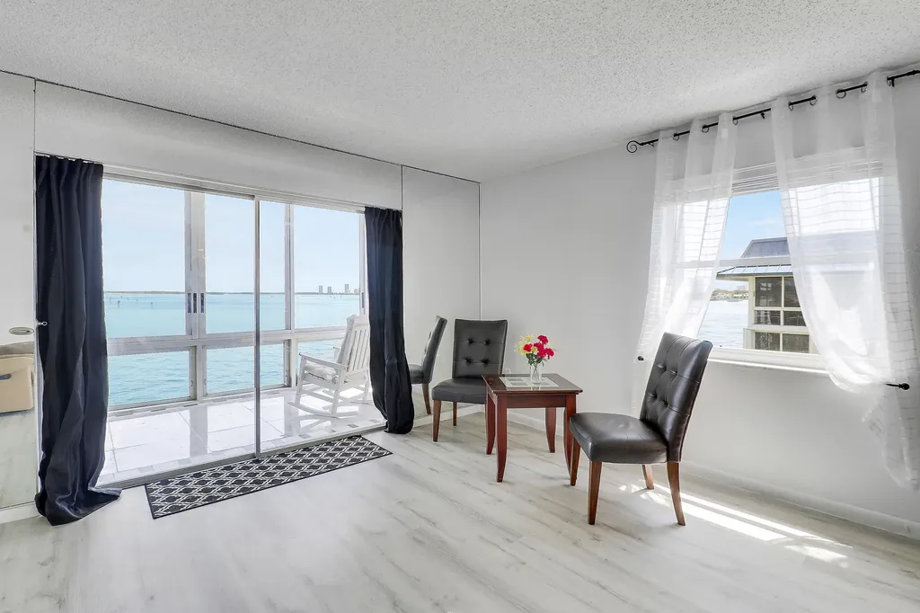 410 Wilma Circle Riviera Beach FL 33404