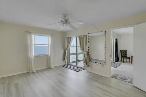 410 Wilma Circle Riviera Beach FL 33404