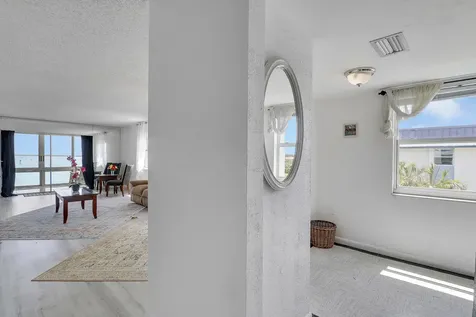 410 Wilma Circle Riviera Beach FL 33404