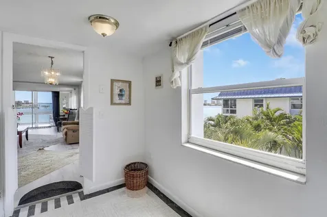 410 Wilma Circle Riviera Beach FL 33404