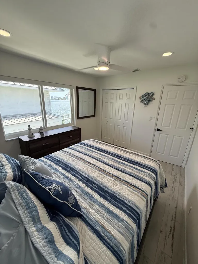 370 Wilma Circle Riviera Beach FL 33404