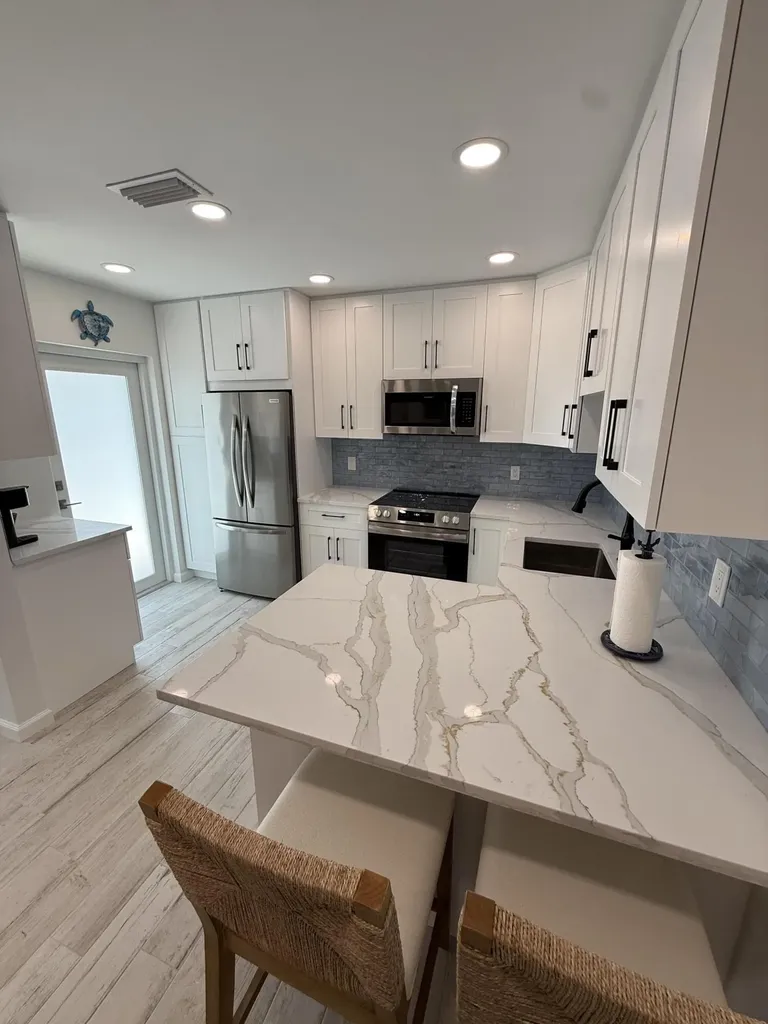 370 Wilma Circle Riviera Beach FL 33404