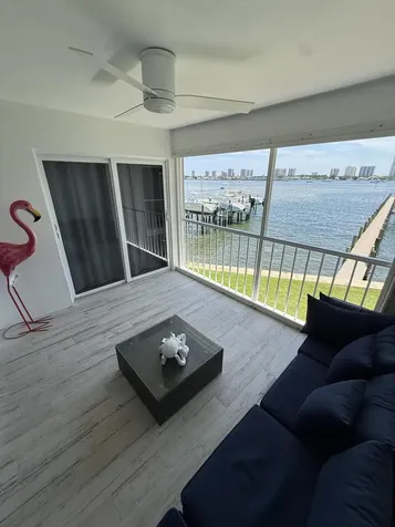 370 Wilma Circle Riviera Beach FL 33404