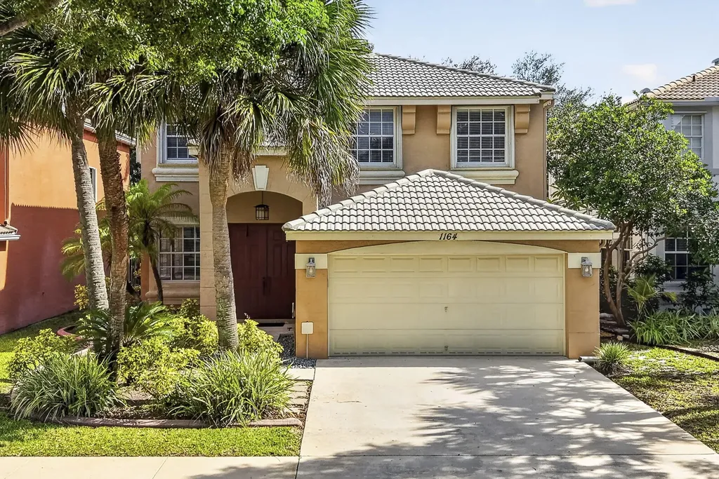 1164 Oakwater Drive Royal Palm Beach FL 33411