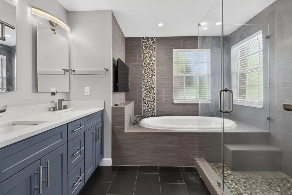 1164 Oakwater Drive Royal Palm Beach FL 33411