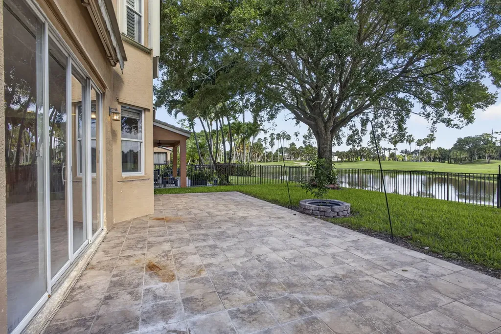 1164 Oakwater Drive Royal Palm Beach FL 33411