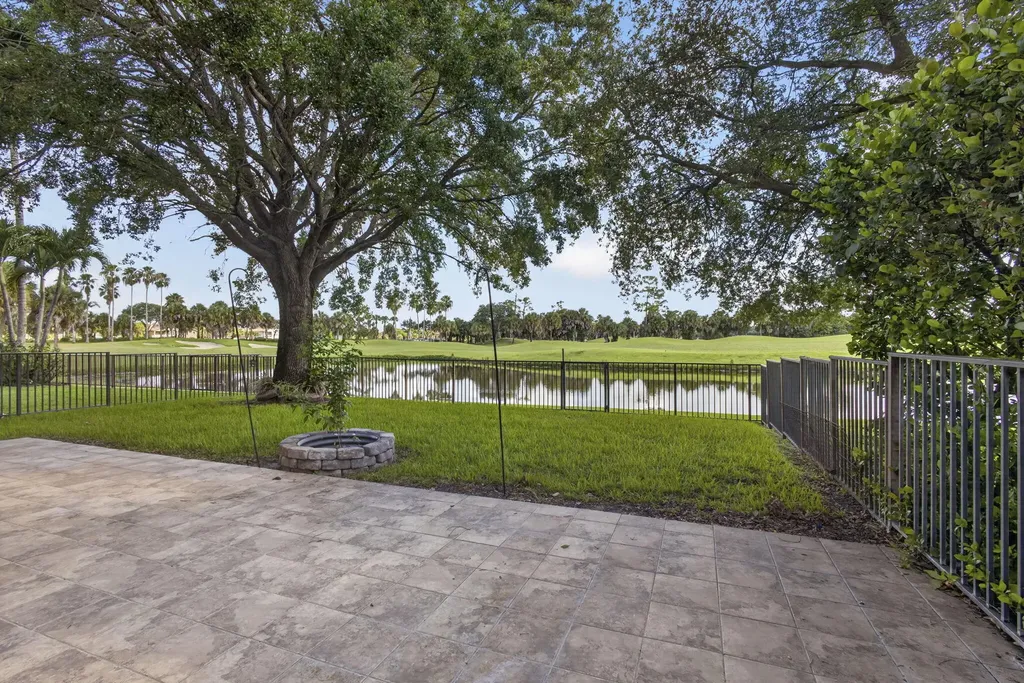 1164 Oakwater Drive Royal Palm Beach FL 33411