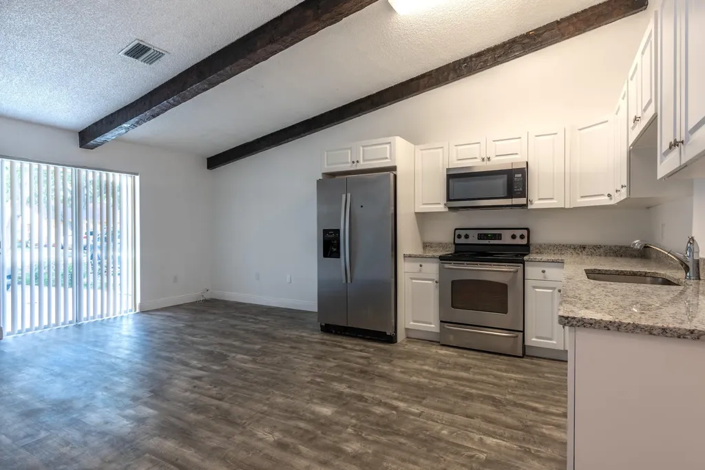 5847 S 37th Street Greenacres FL 33463