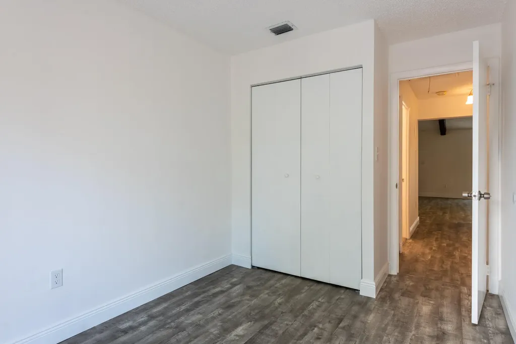 5847 S 37th Street Greenacres FL 33463