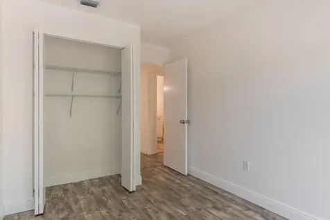 5847 S 37th Street Greenacres FL 33463