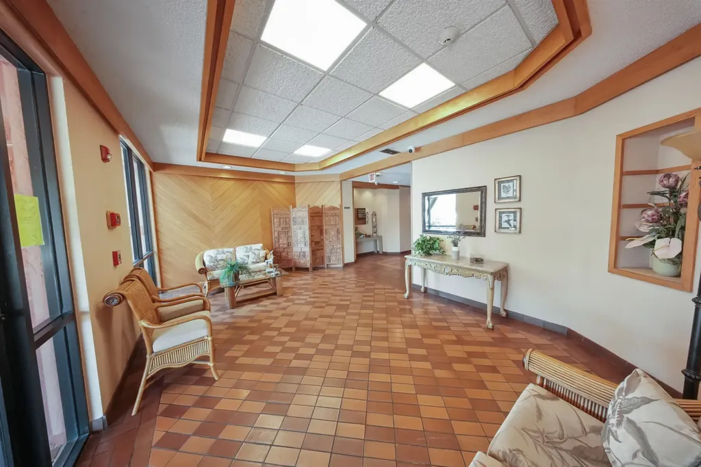 20860 San Simeon Way Miami FL 33179