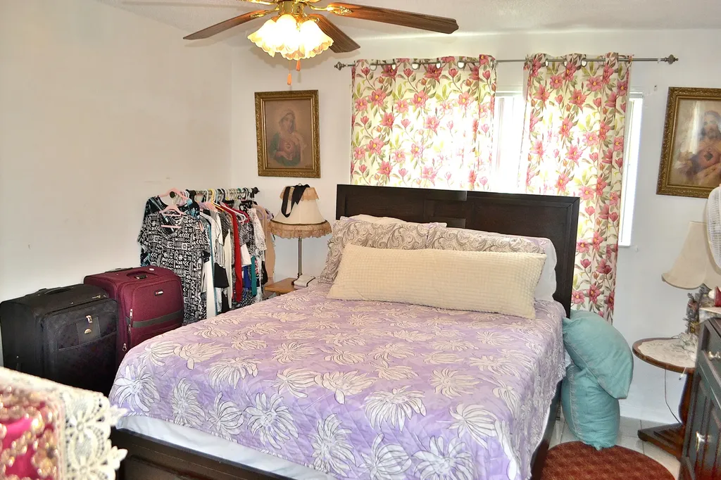 8841 Sunrise Lakes Boulevard Sunrise FL 33322