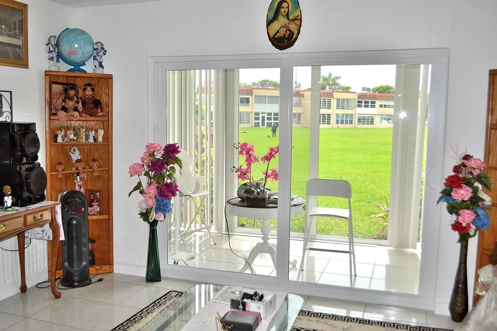 8841 Sunrise Lakes Boulevard Sunrise FL 33322
