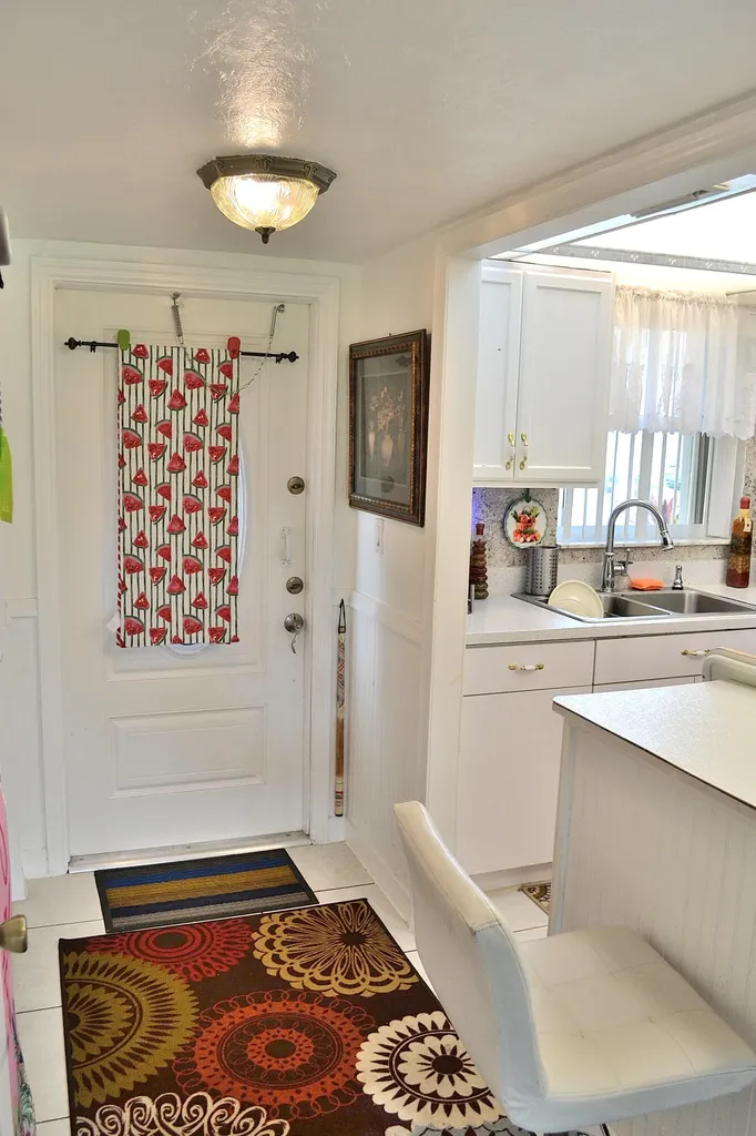 8841 Sunrise Lakes Boulevard Sunrise FL 33322