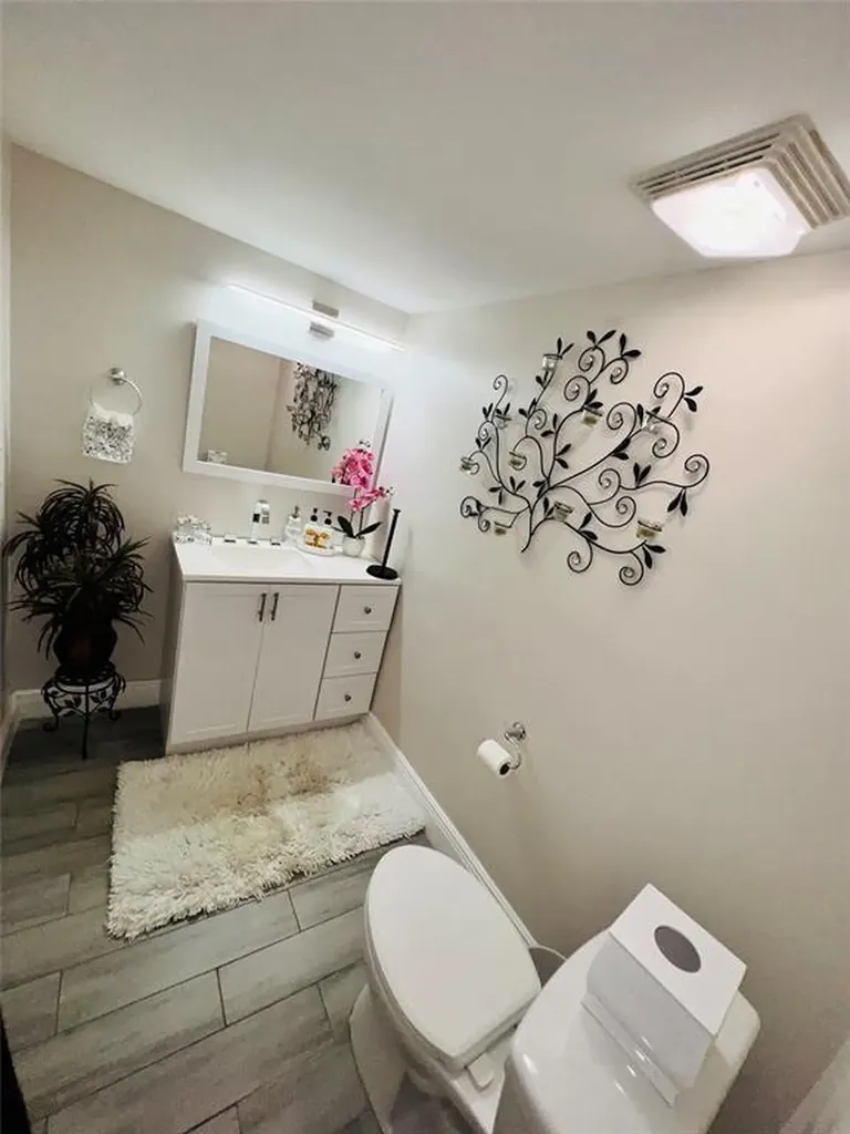 9050 NW 28th Street Coral Springs FL 33065