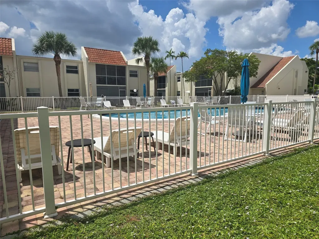 1428 SE 4th Avenue Deerfield Beach FL 33441