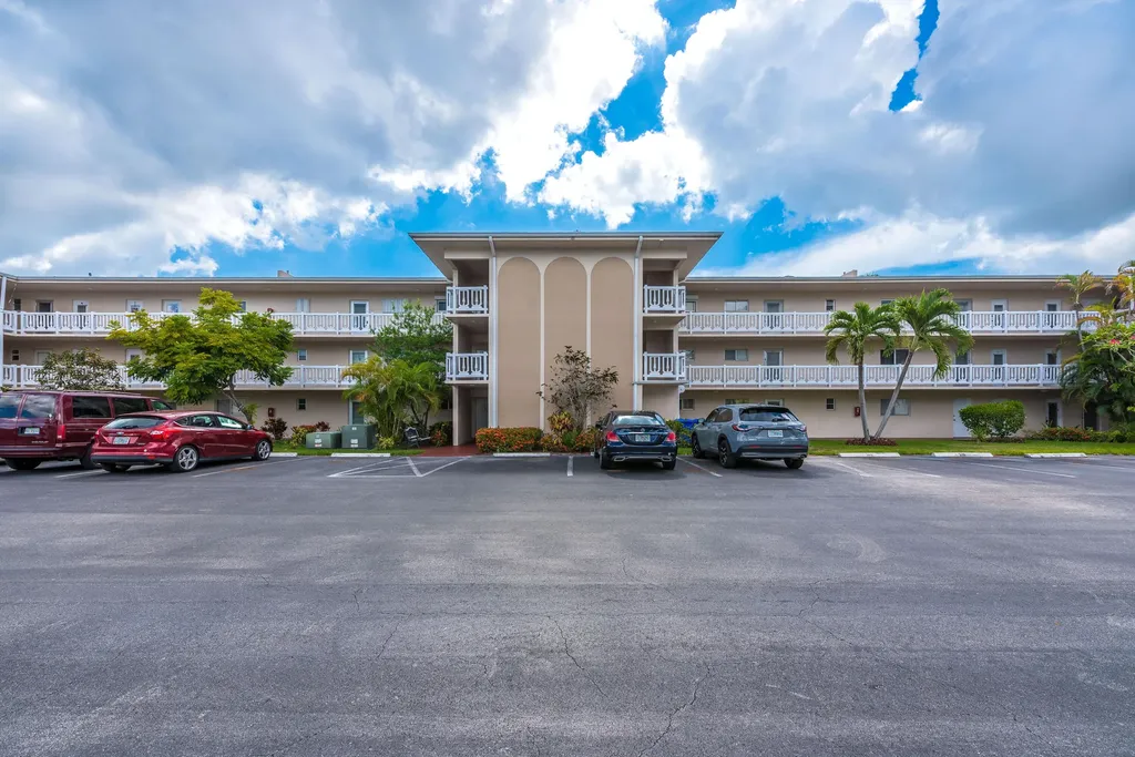 2615 Garden Drive N Lake Worth FL 33461