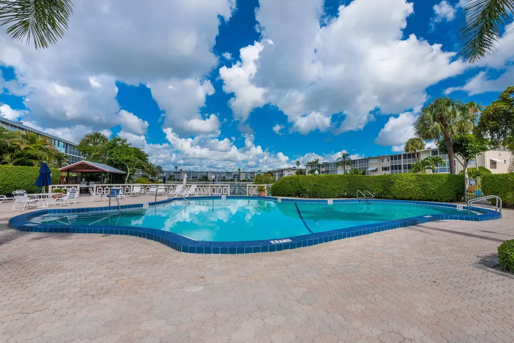 2615 Garden Drive N Lake Worth FL 33461