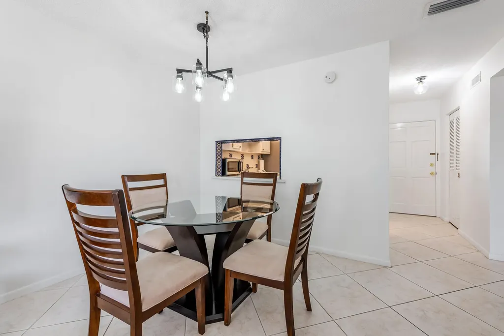 2615 Garden Drive N Lake Worth FL 33461