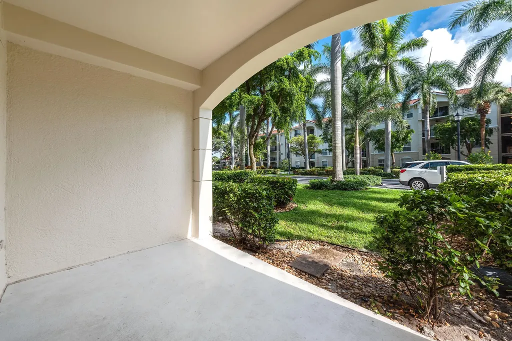 1106 Tuscany Way Boynton Beach FL 33435