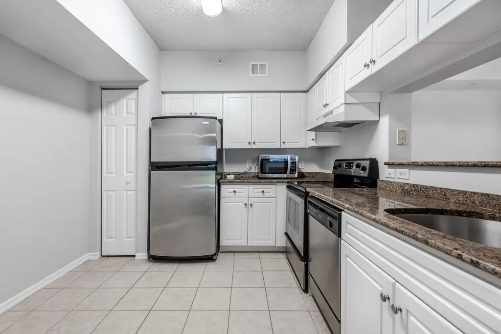 1106 Tuscany Way Boynton Beach FL 33435