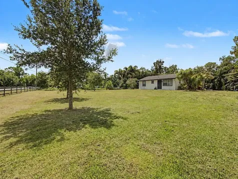 13836 42nd Road N West Palm Beach FL 33411