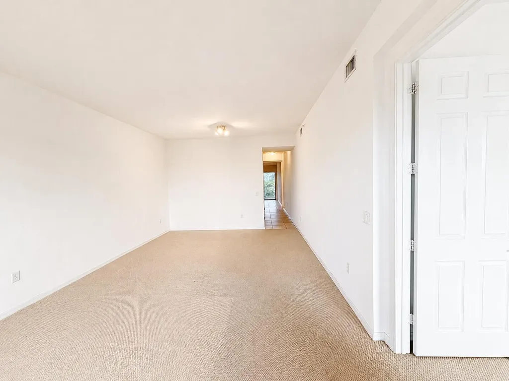 3600 Oaks Clubhouse Drive Pompano Beach FL 33069