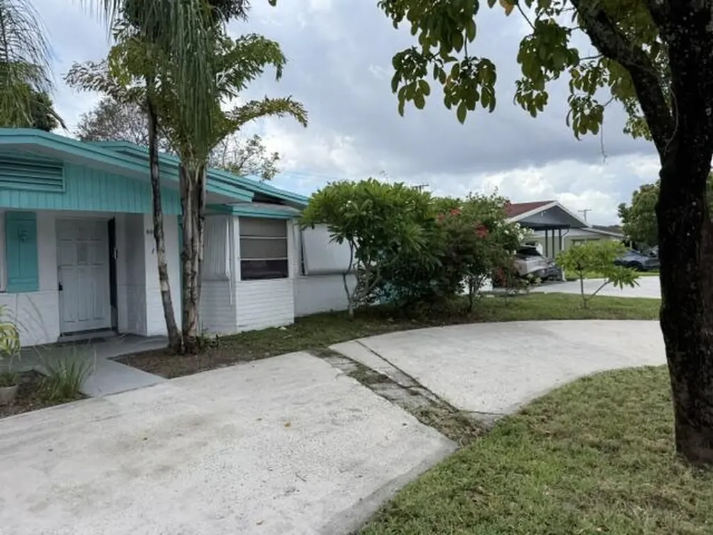 9308 N Military Trail West Palm Beach FL 33410