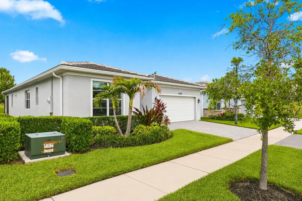 11724 SW Aquila Way Port St Lucie FL 34987