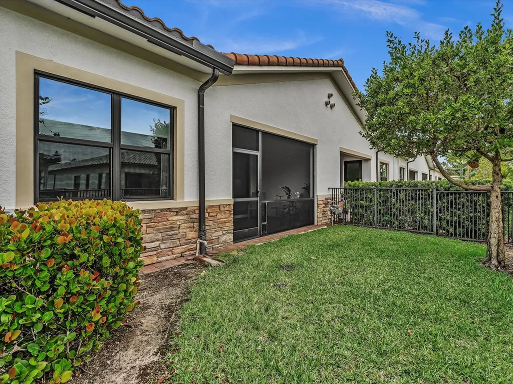 7457 S Blue Spring Drive Parkland FL 33067