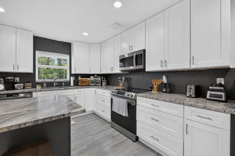 5912 Pinetree Drive Fort Pierce FL 34982