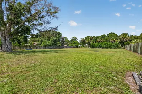 5912 Pinetree Drive Fort Pierce FL 34982
